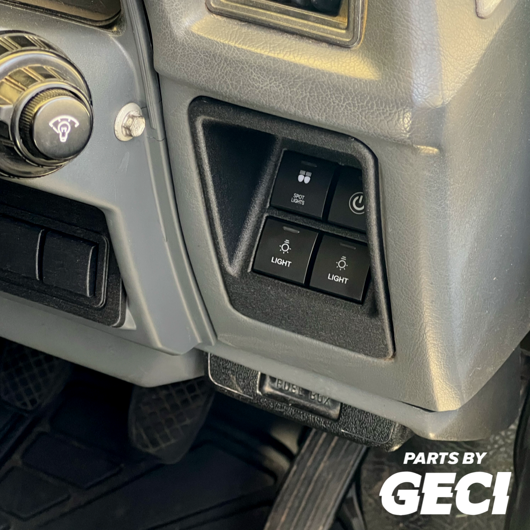 Subaru Brumby/Brat/Leone 1981-1994 4-Way Switch Insert Panel for 22mm Toyota Switches